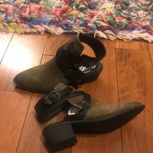 Brand new stylist shoes